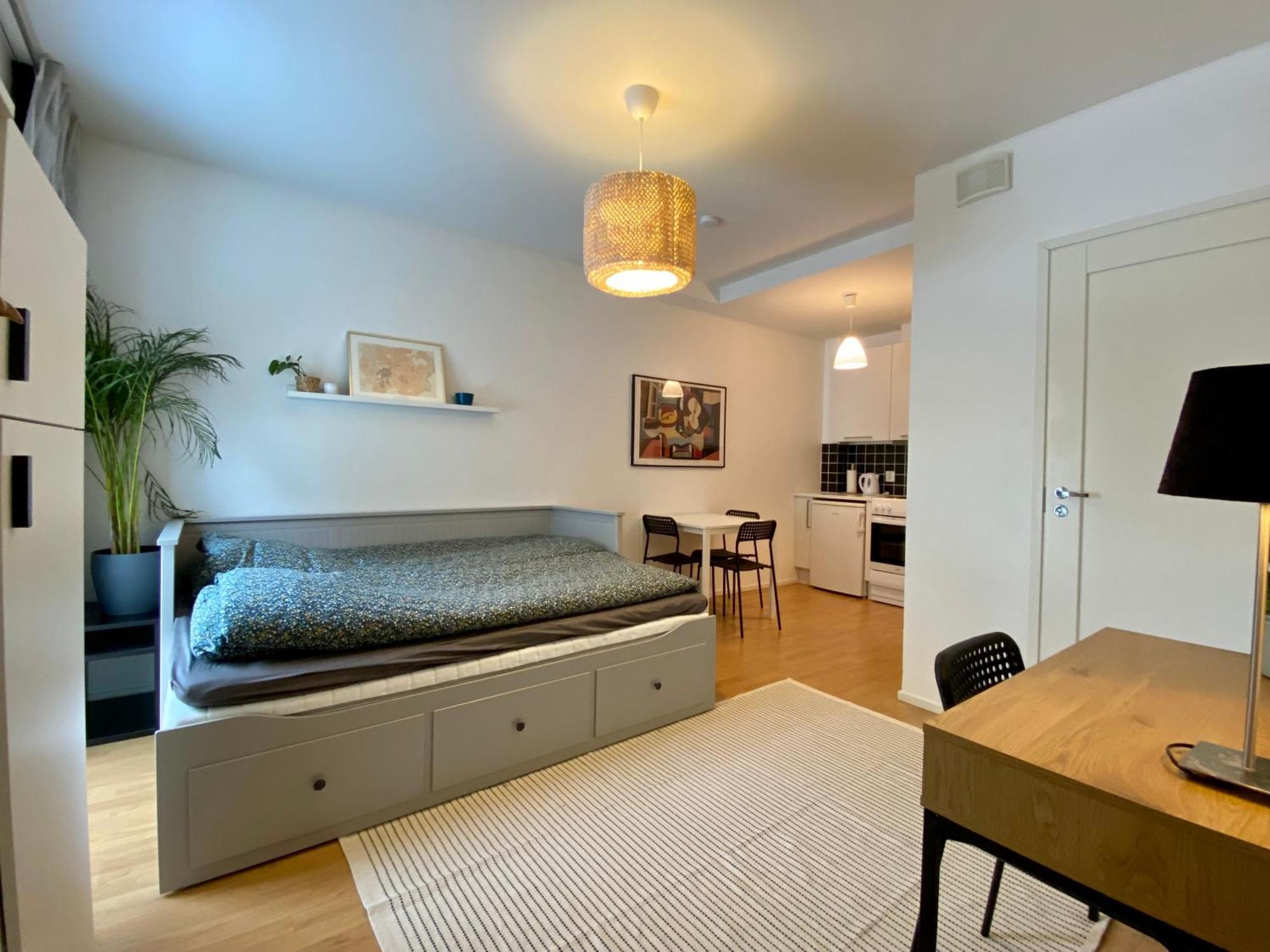 Tranquil Studio Near Nature, Free Parking& Wifi Хельсинки Экстерьер фото